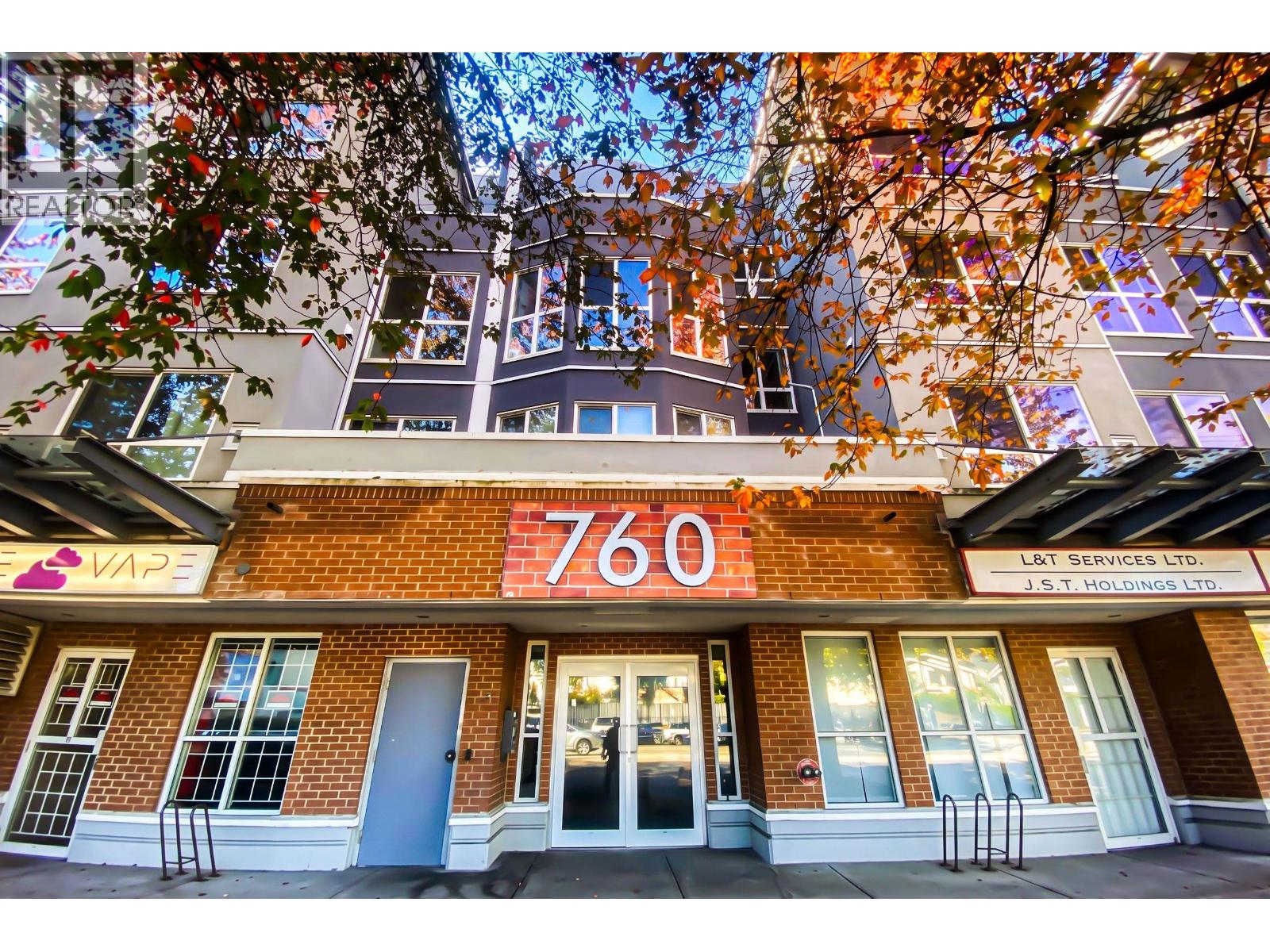 Ph10 760 Kingsway, Vancouver, British Columbia  V5V 3C1 - Photo 1 - R3170750