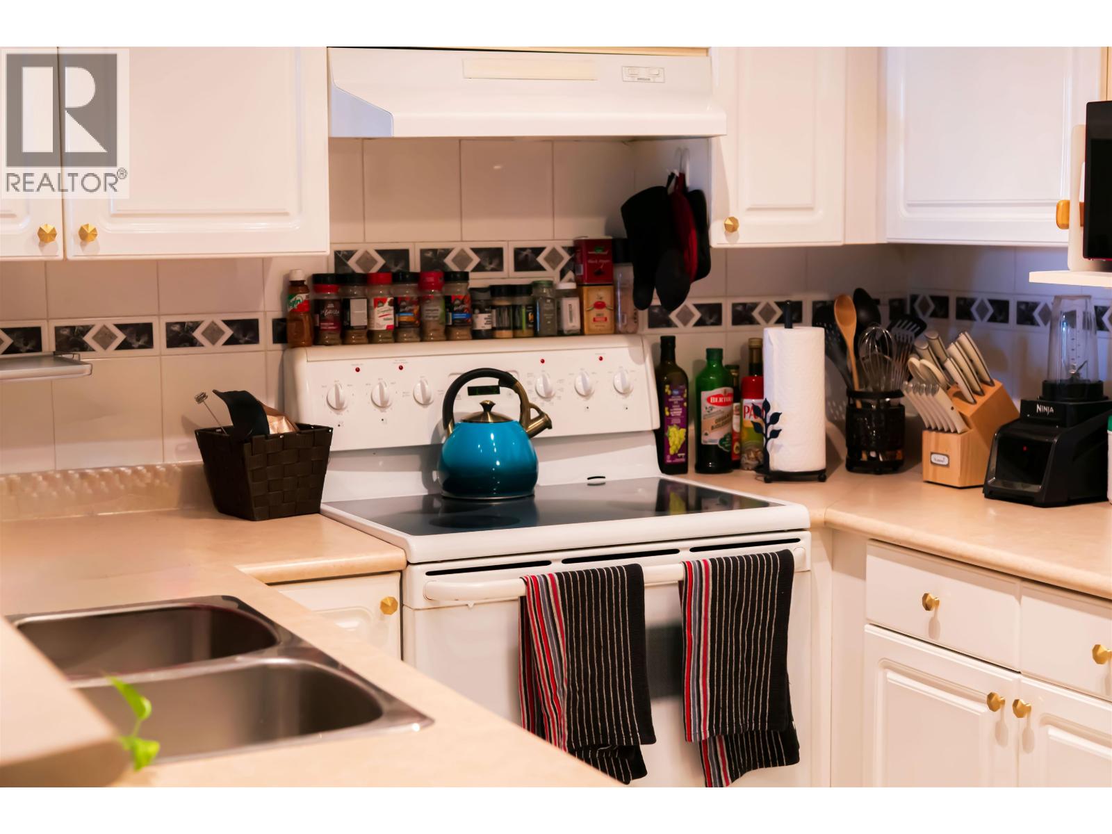 Ph10 760 Kingsway, Vancouver, British Columbia  V5V 3C1 - Photo 13 - R3170750