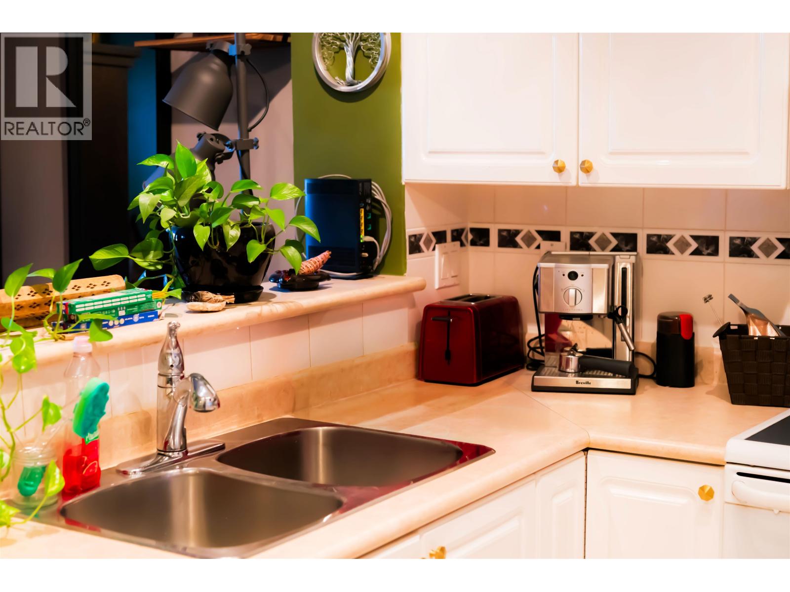 Ph10 760 Kingsway, Vancouver, British Columbia  V5V 3C1 - Photo 14 - R3170750