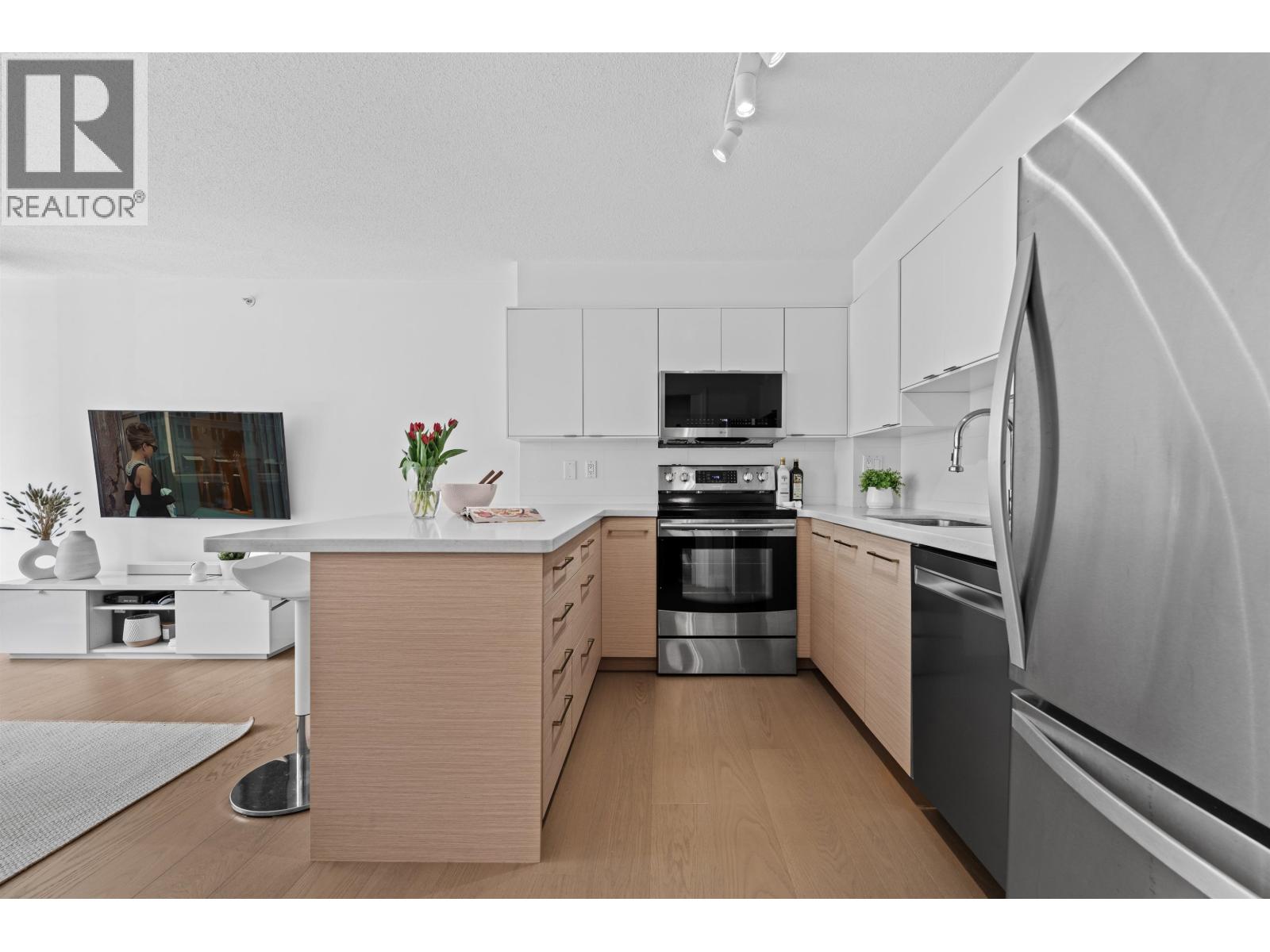204 1633 W 8th Avenue, Vancouver, British Columbia  V6J 5H7 - Photo 3 - R3170761