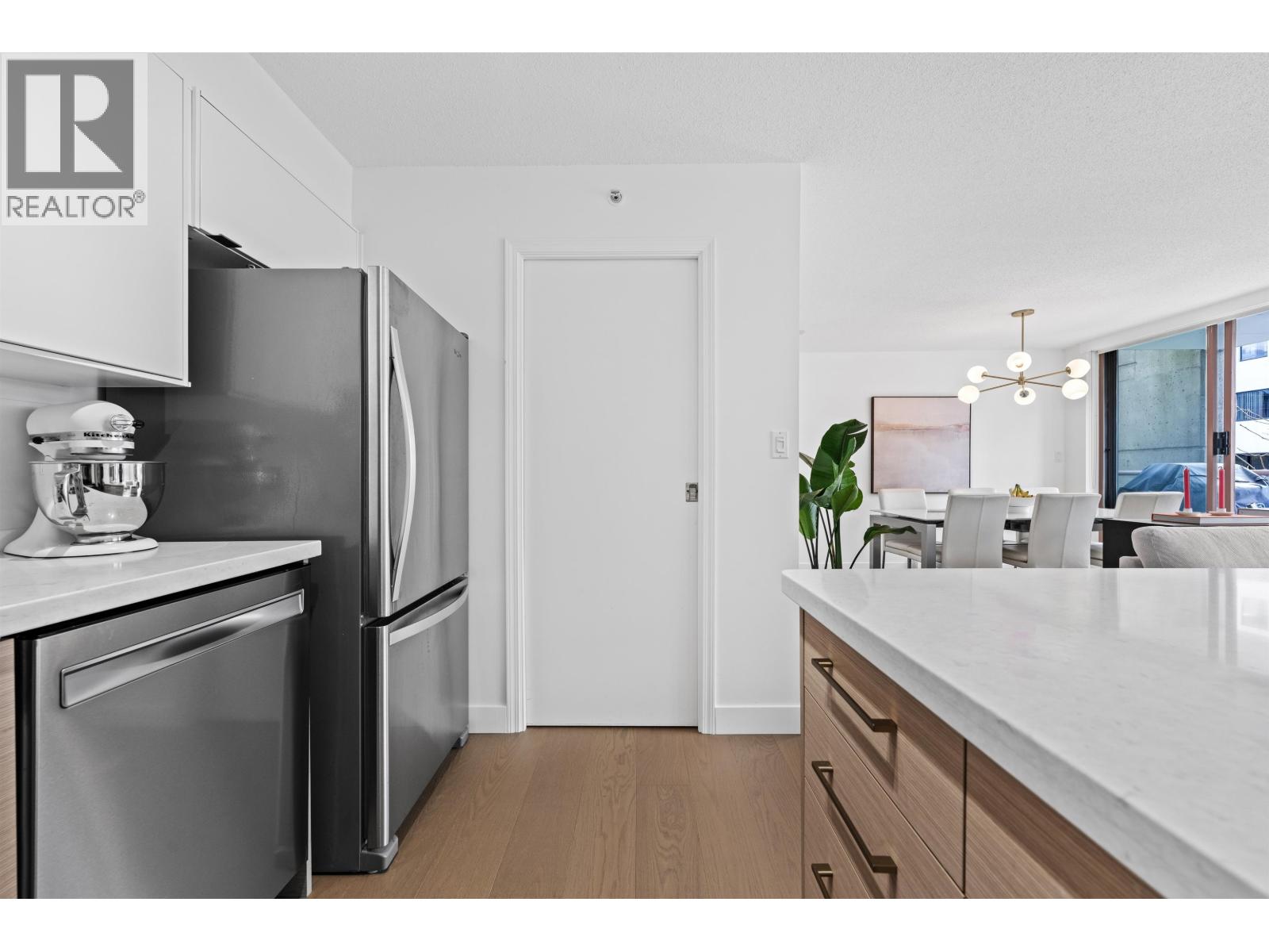 204 1633 W 8th Avenue, Vancouver, British Columbia  V6J 5H7 - Photo 5 - R3170761