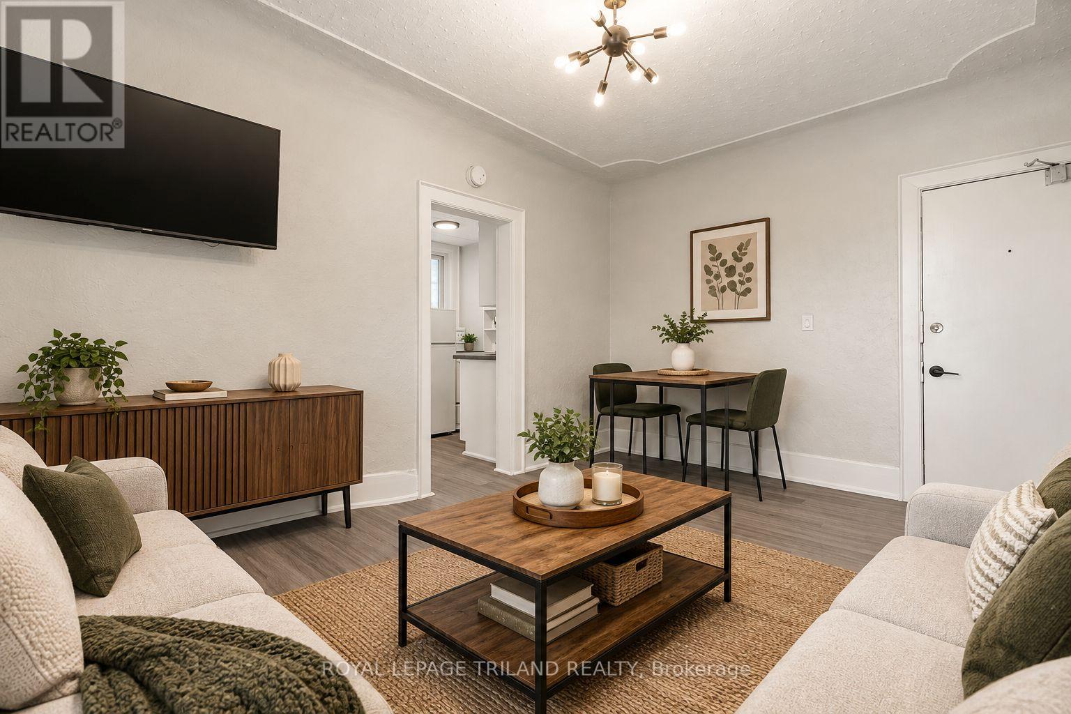 8 - 425 Mckenzie Avenue, London South, Ontario  N6C 1V5 - Photo 2 - X13617704