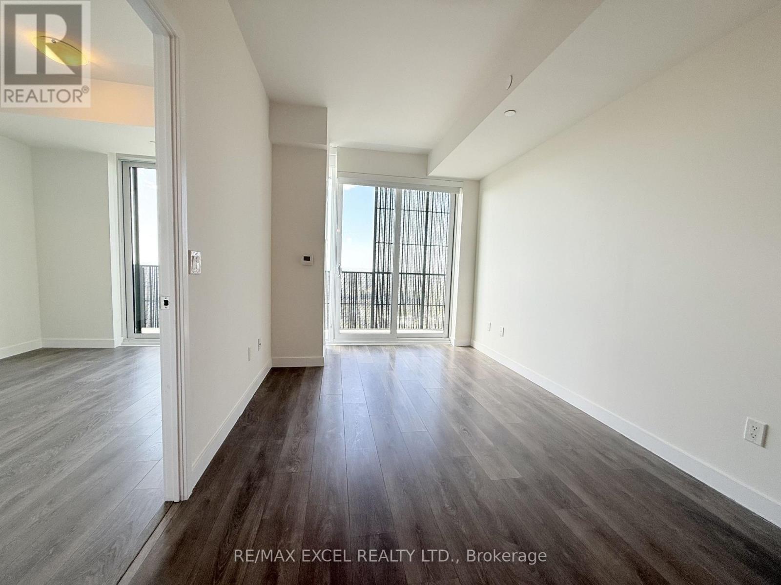 5603 - 8 Eglinton Avenue E, Toronto (Mount Pleasant West), Ontario  M4P 1A6 - Photo 4 - C13841636