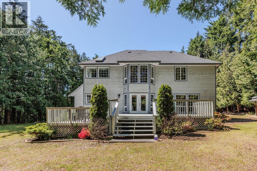 1356 ROBERTS CREEK ROAD, Roberts Creek, British Columbia