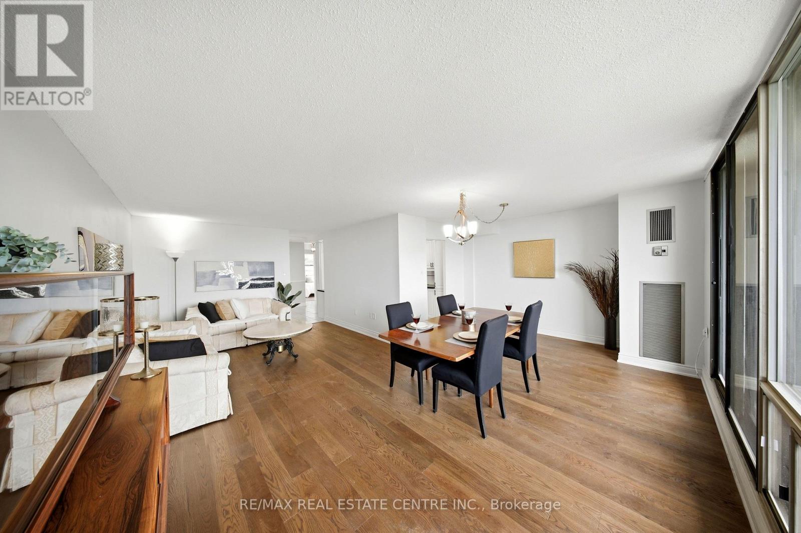 602 - 2055 Upper Middle Road, Burlington (Brant Hills), Ontario  L7P 3P4 - Photo 9 - W13841632