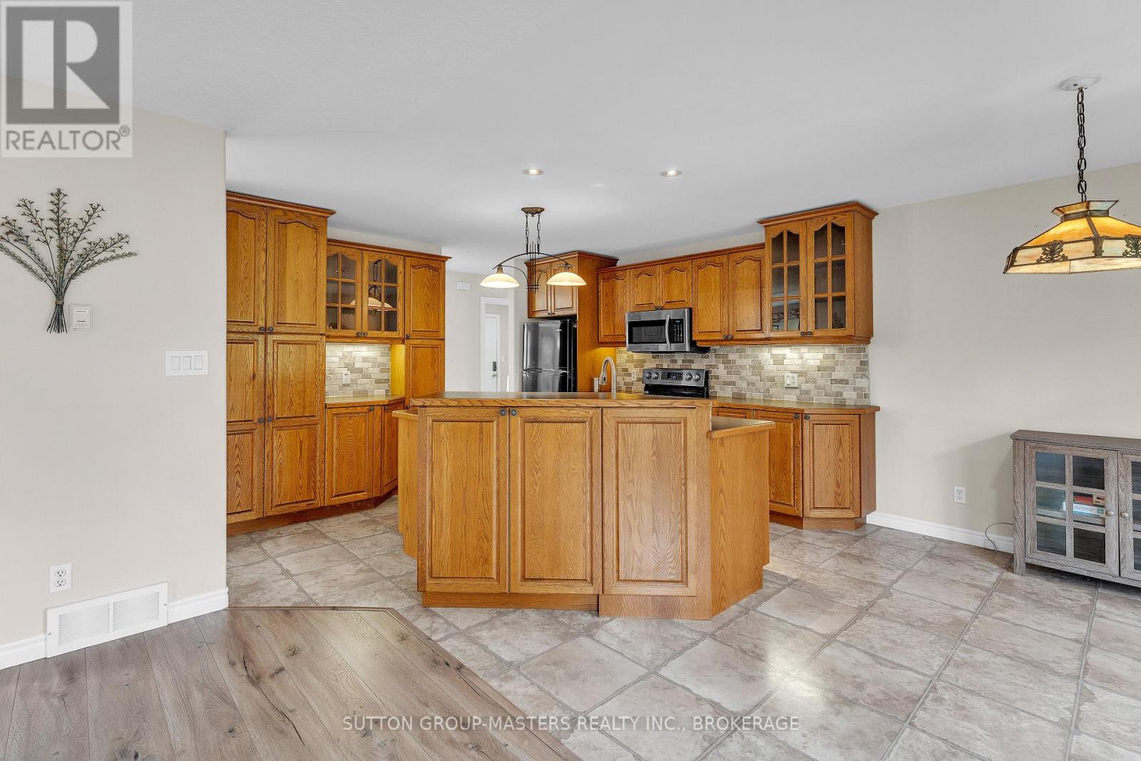 316 Academy Street, Loyalist, Ontario  K0H 1G0 - Photo 30 - X13841676