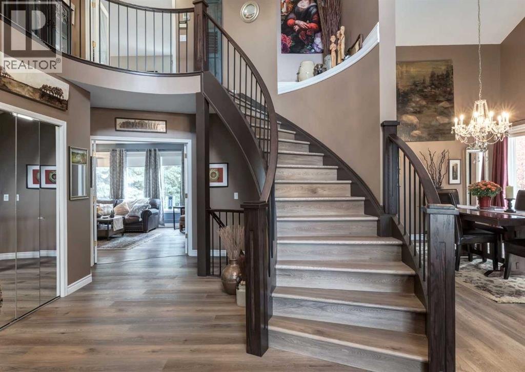 492 Silvergrove Gardens NW, Calgary, Alberta  T3B 4S8 - Photo 18 - A2347378
