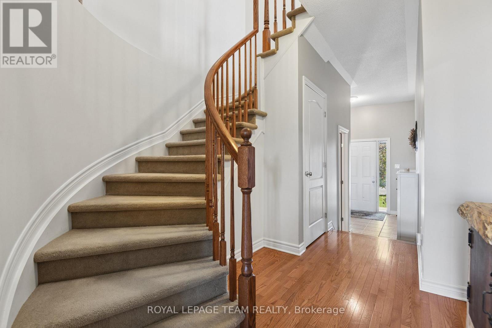 1076 Northgraves Crescent, Ottawa, Ontario  K2M 0C6 - Photo 6 - X13841680
