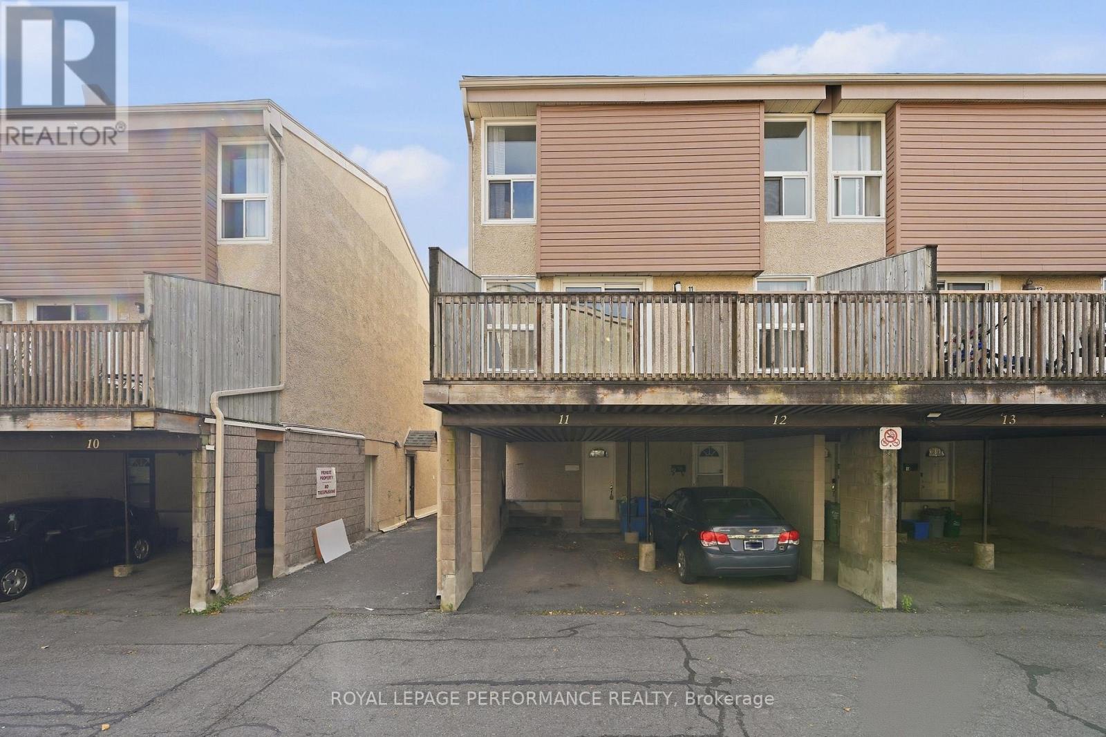 11 - 3415 UPLANDS DRIVE, ottawa, Ontario