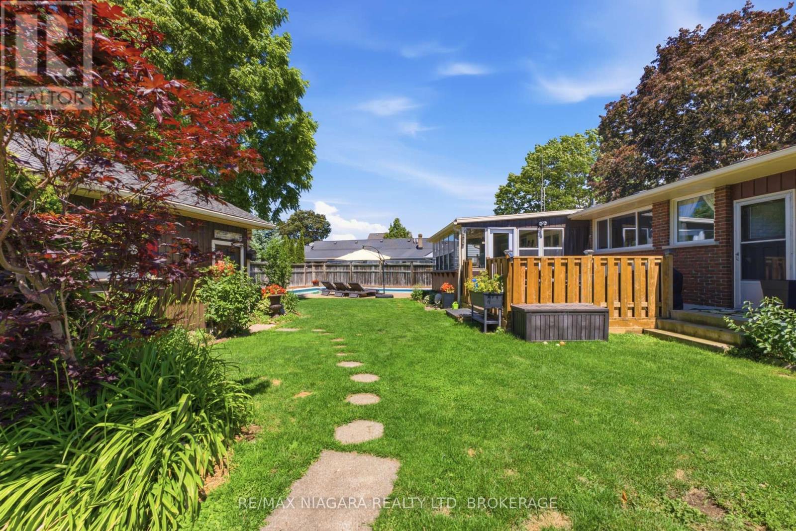 1042 Lakeshore Road W, St. Catharines, Ontario  L2R 6P9 - Photo 29 - X13841652