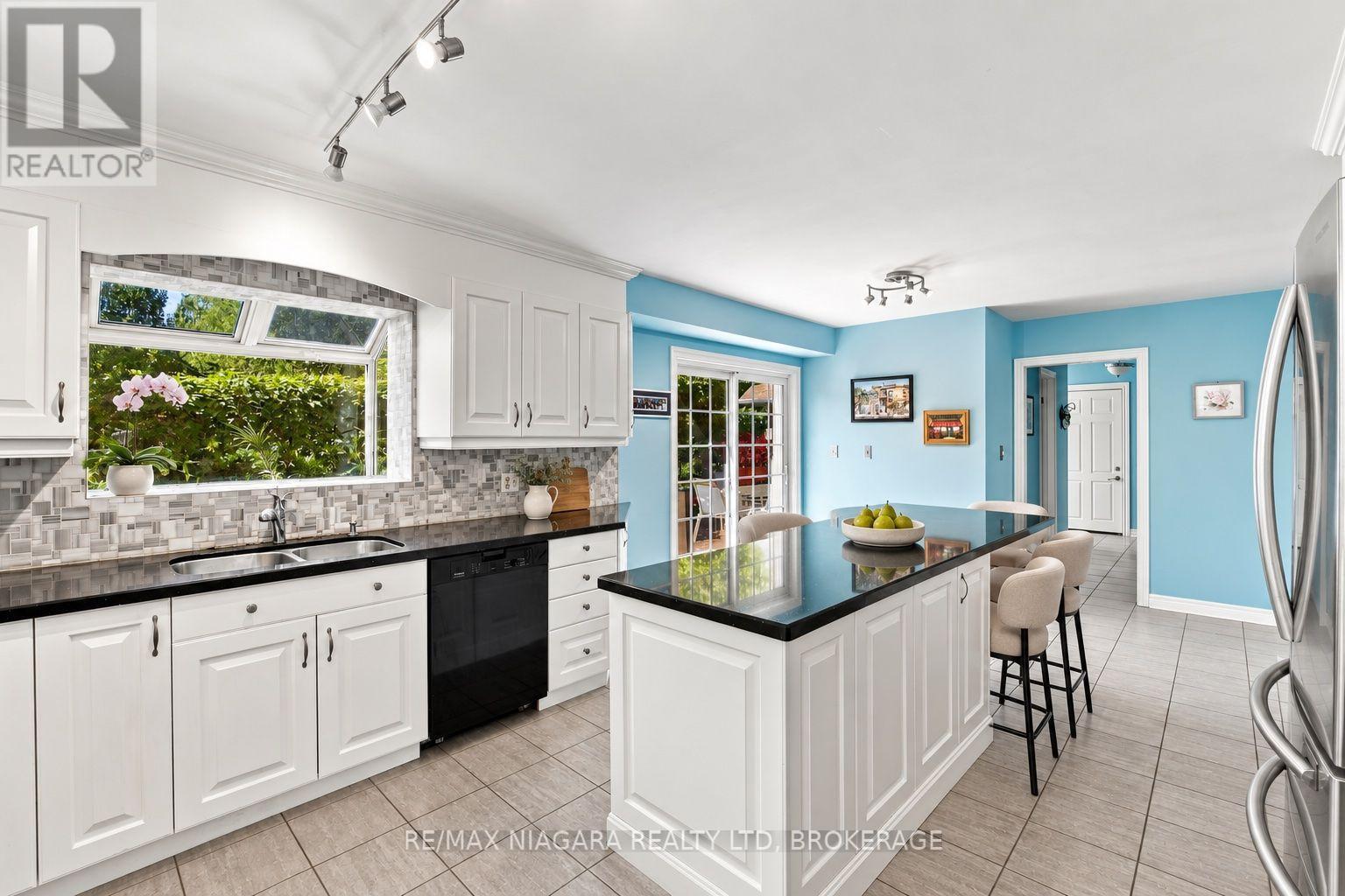 1302 Four Mile Creek Road, Niagara-On-The-Lake, Ontario  L0S 1J0 - Photo 17 - X13841658