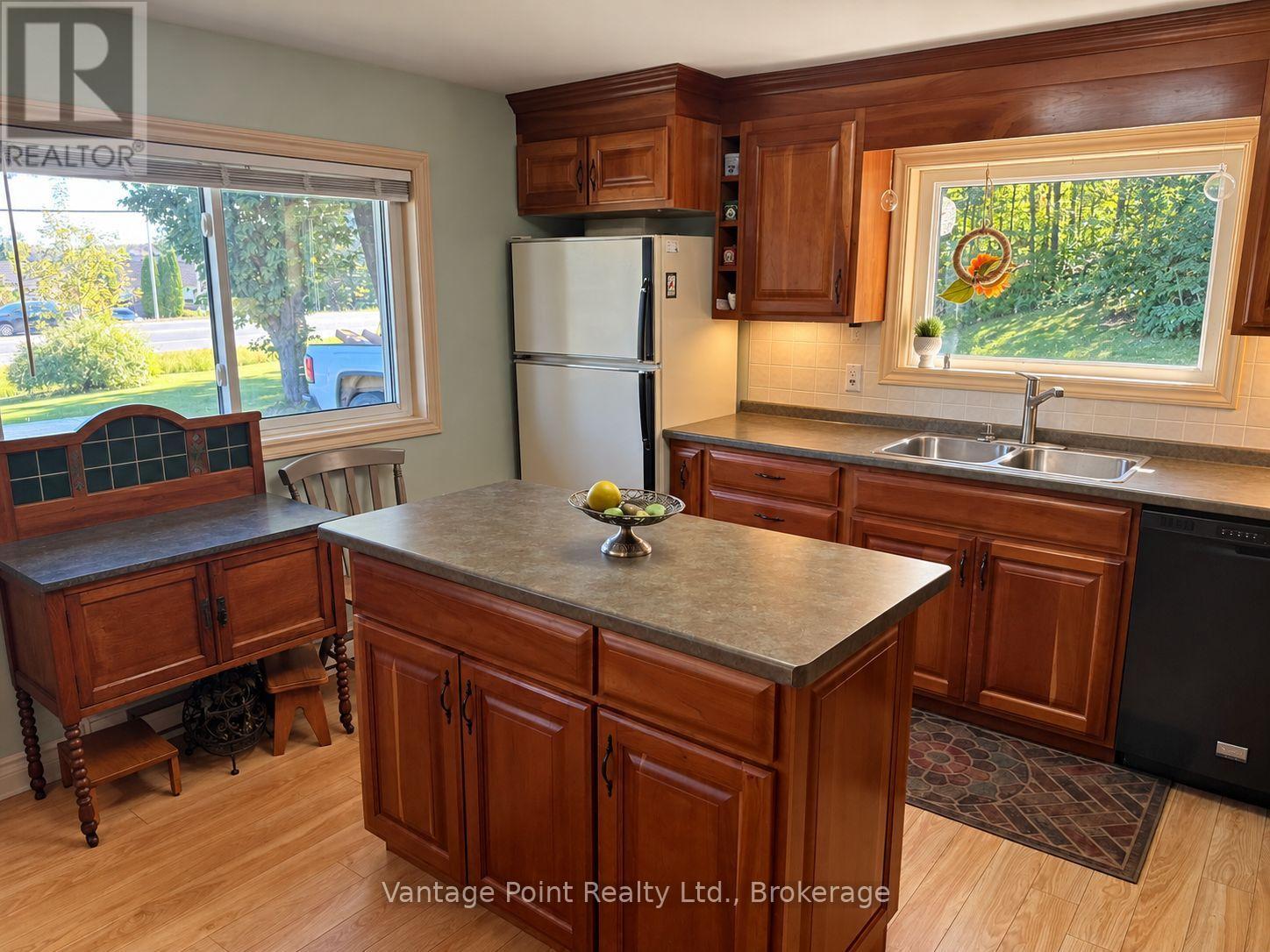 317048 6 & 10 Highway, Chatsworth, Ontario  N0H 1G0 - Photo 14 - X13841728