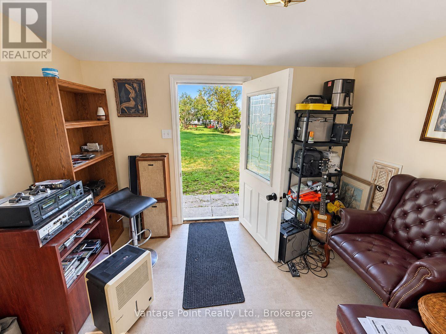 317048 6 & 10 Highway, Chatsworth, Ontario  N0H 1G0 - Photo 25 - X13841728