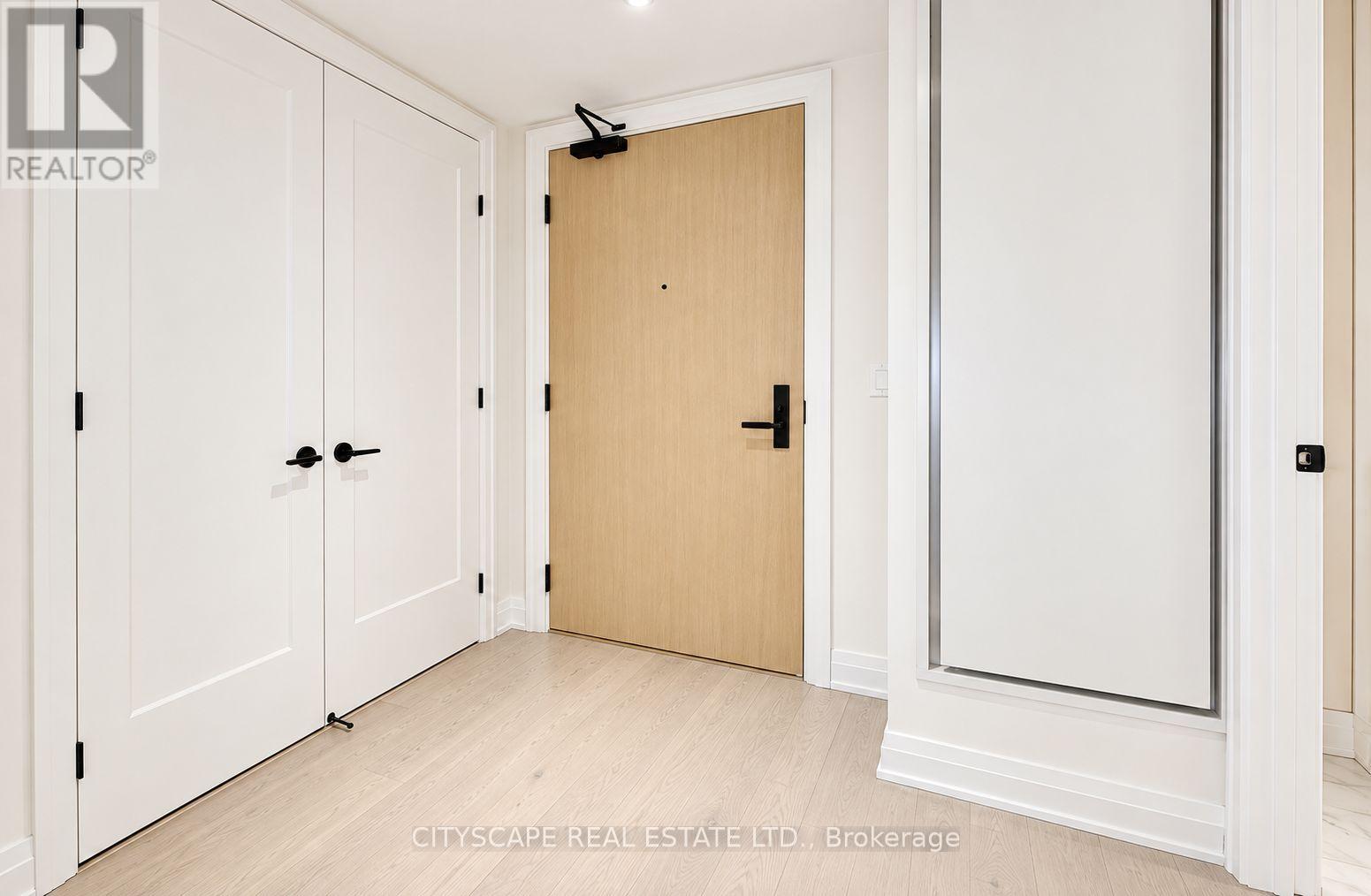 308 - 505 Glencairn Avenue, Toronto (Englemount-Lawrence), Ontario  M6B 0B2 - Photo 11 - C13841736