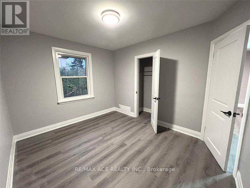 25 Courton Drive, Toronto (Wexford-Maryvale), Ontario  M1R 1K7 - Photo 11 - E13841712