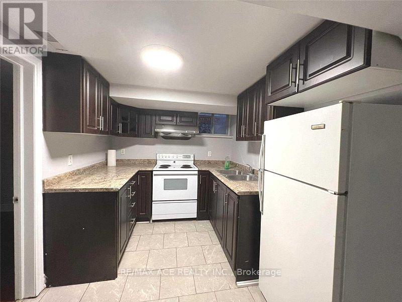 25 Courton Drive, Toronto (Wexford-Maryvale), Ontario  M1R 1K7 - Photo 13 - E13841712