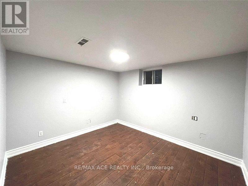 25 Courton Drive, Toronto (Wexford-Maryvale), Ontario  M1R 1K7 - Photo 16 - E13841712
