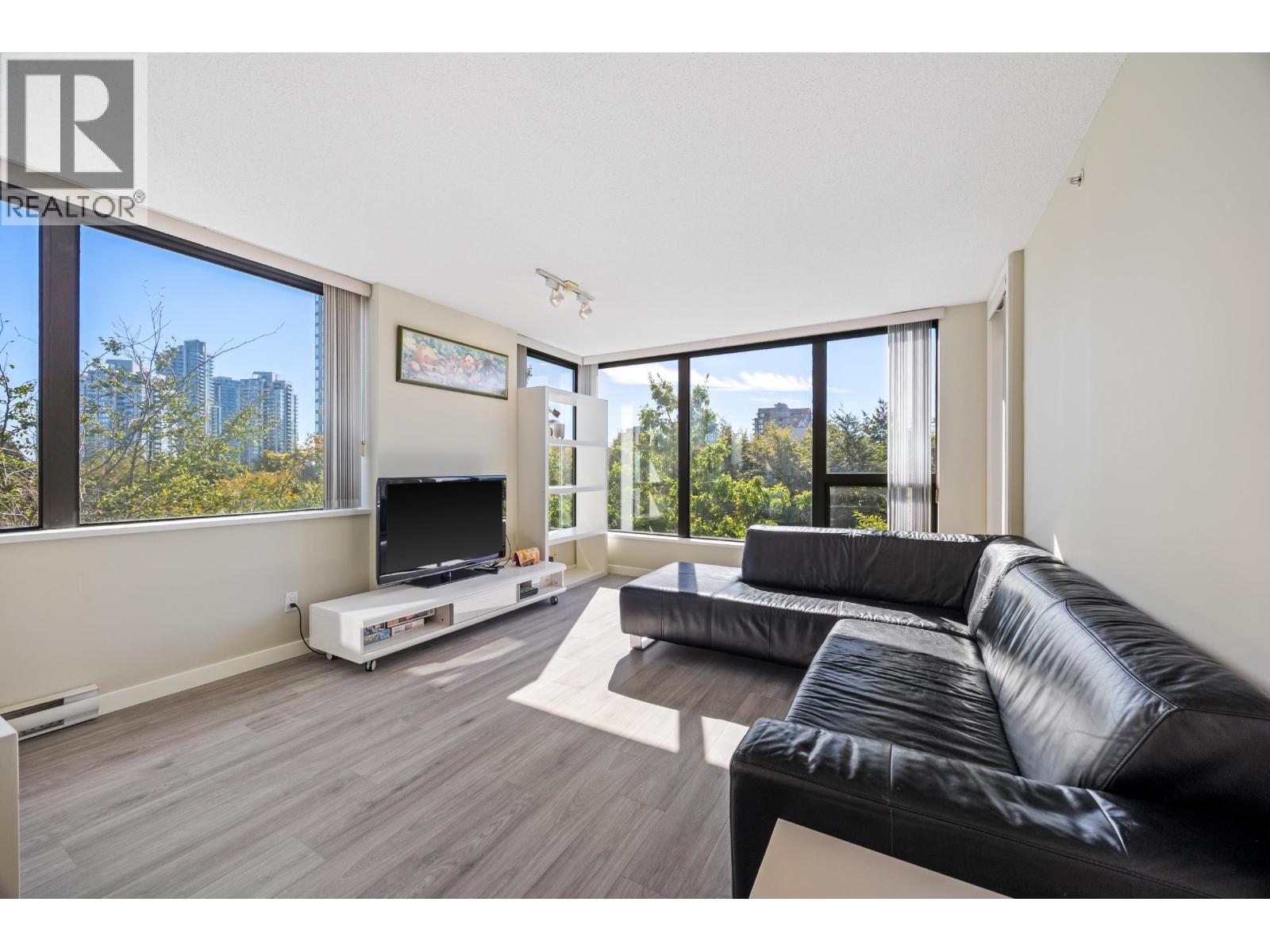 307 7108 Collier Street, Burnaby, British Columbia  V5E 0A1 - Photo 3 - R3170677