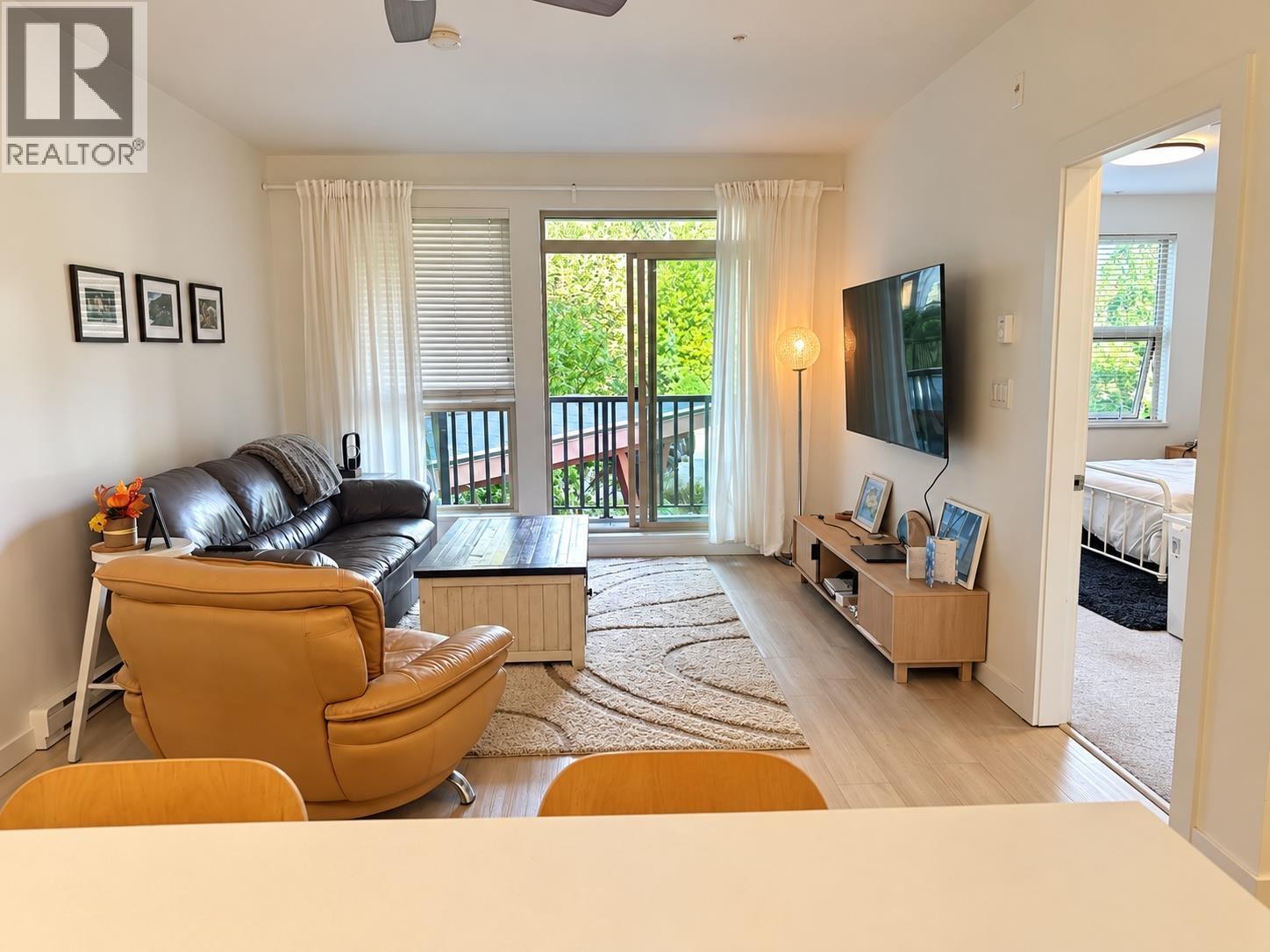 211 1150 BAILEY STREET, Squamish, British Columbia