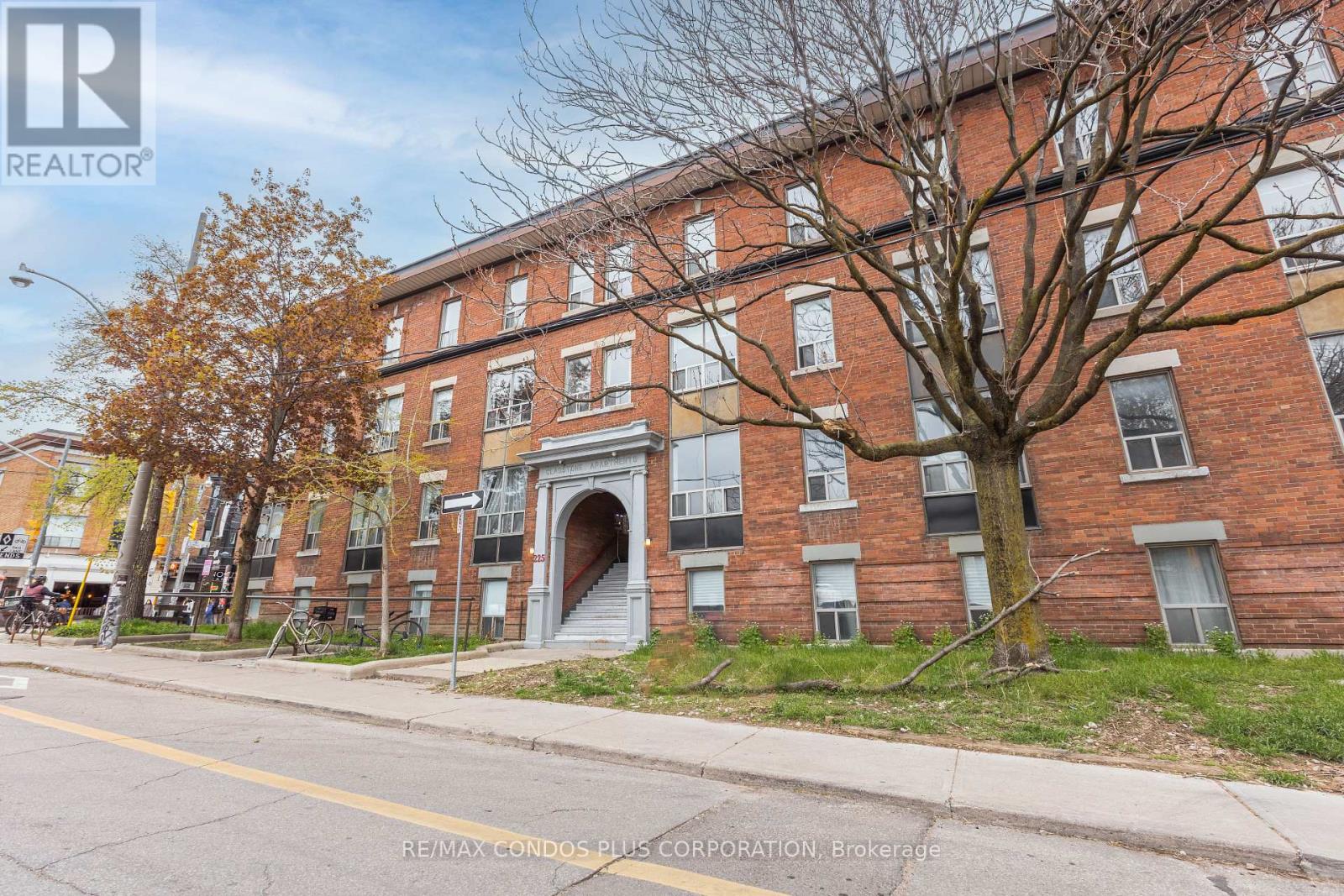 105 - 225 GLADSTONE AVENUE, Toronto, Ontario
