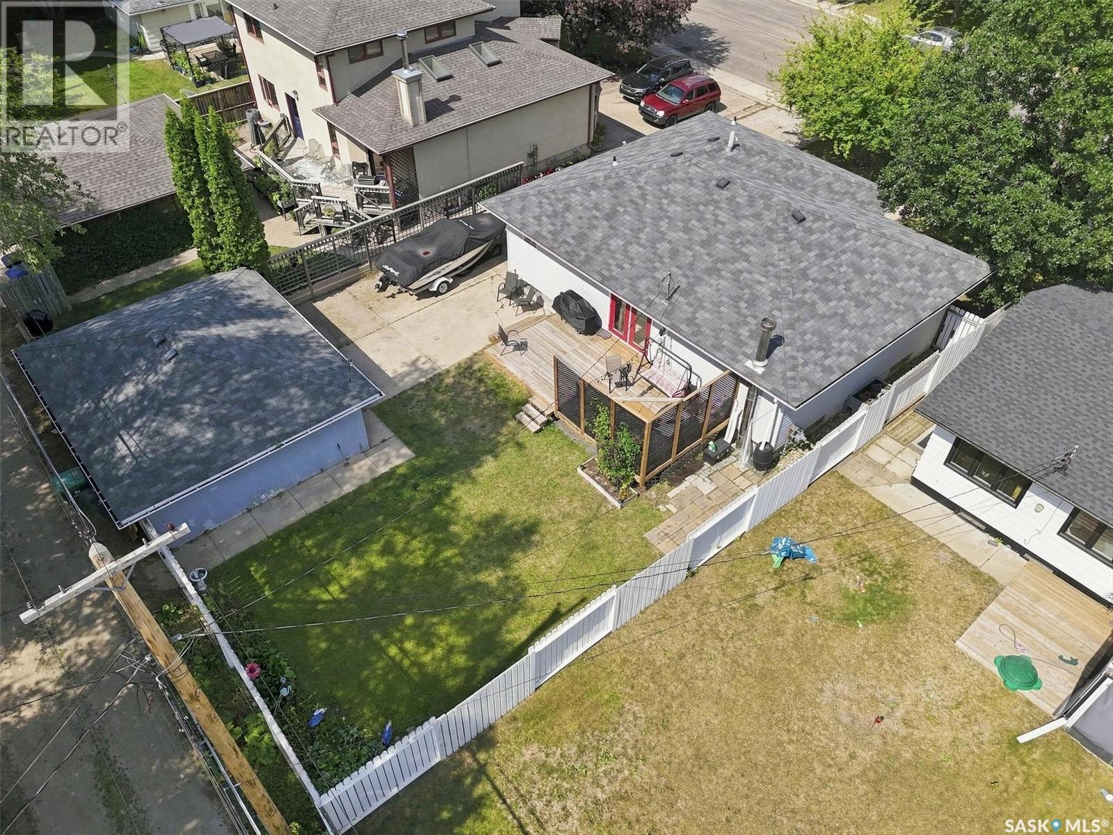 416 Willow Street E, Saskatoon, Saskatchewan  S7J 0C8 - Photo 3 - SK049937
