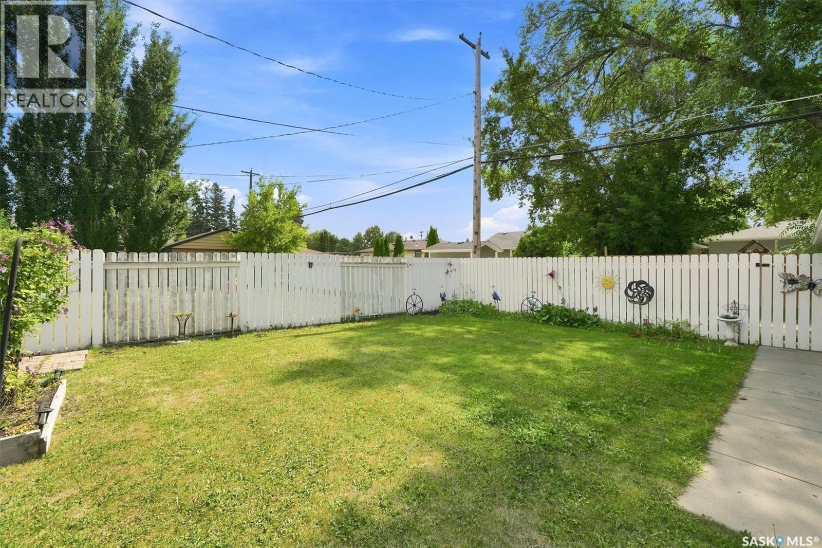 416 Willow Street E, Saskatoon, Saskatchewan  S7J 0C8 - Photo 42 - SK049937