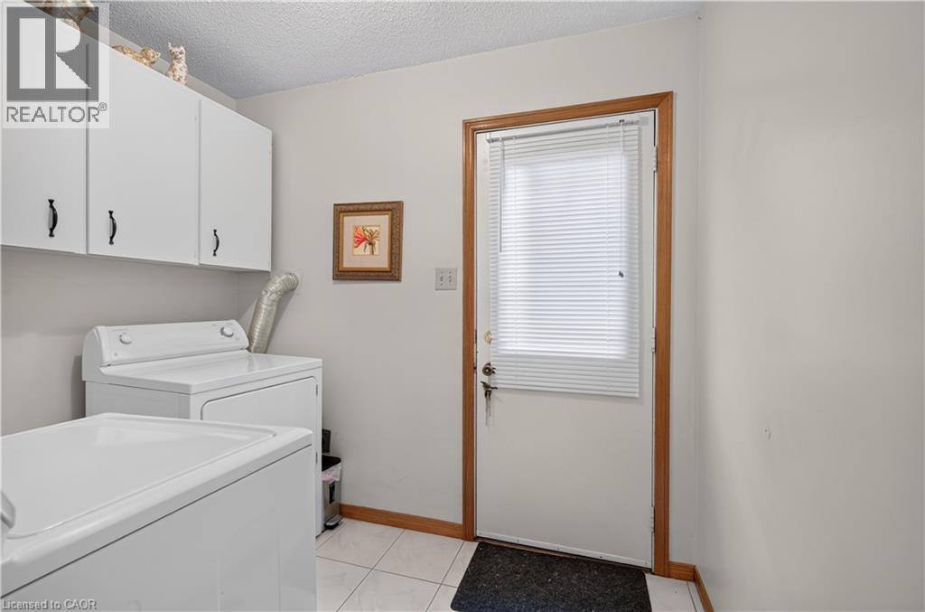 888 Messenger Meadow Drive, Mississauga, Ontario  L5C 3T2 - Photo 22 - 40867010