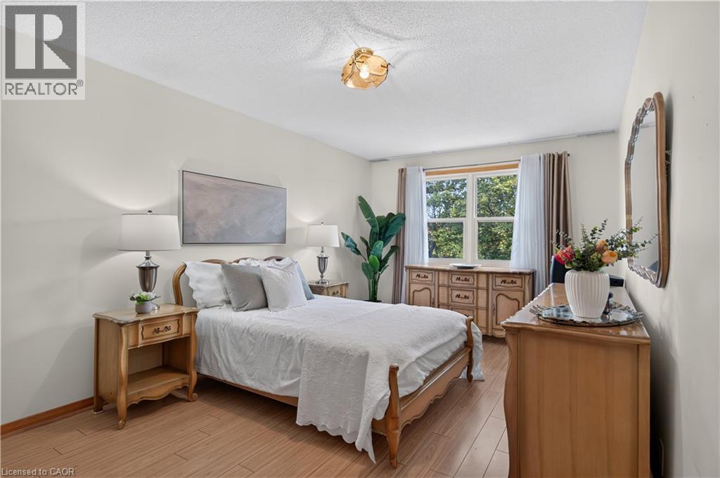 888 Messenger Meadow Drive, Mississauga, Ontario  L5C 3T2 - Photo 25 - 40867010