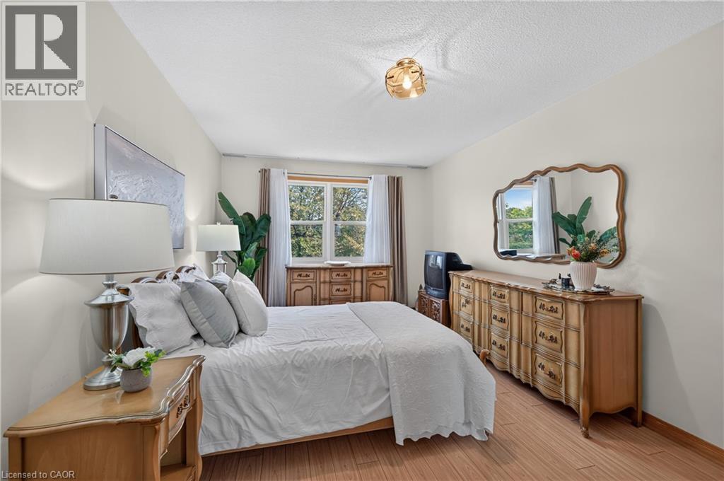 888 Messenger Meadow Drive, Mississauga, Ontario  L5C 3T2 - Photo 26 - 40867010