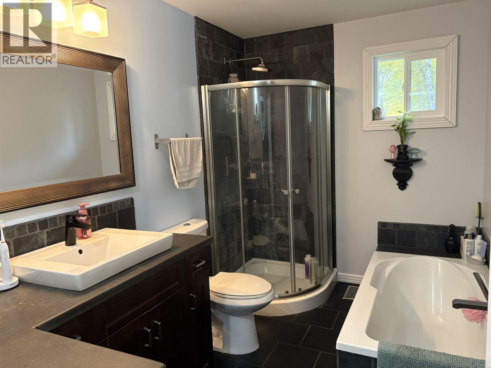 6828 Fairmont Crescent, Prince George, British Columbia V2N 2P5 - Photo 9 - R3170859