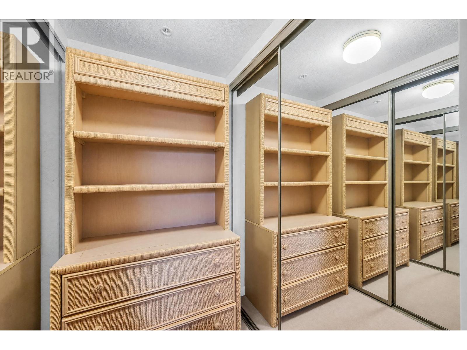 1601 8238 SABA ROAD