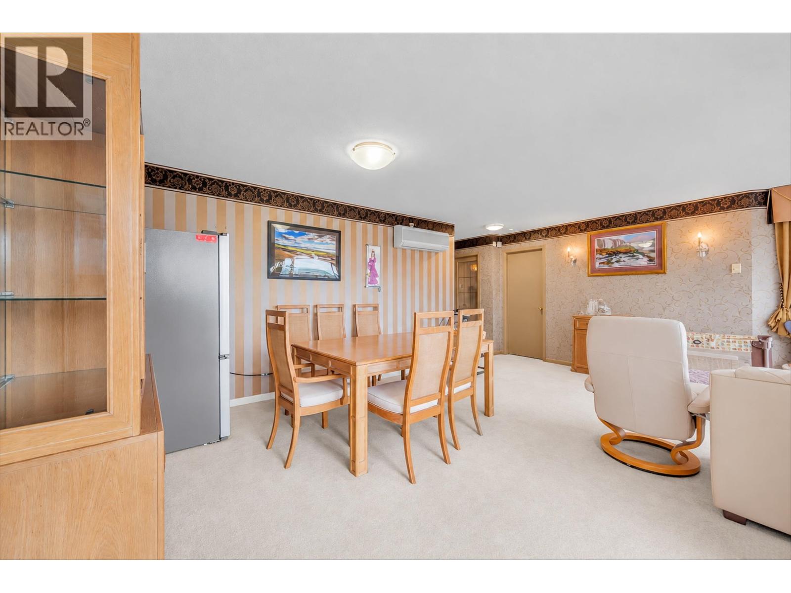 1601 8238 SABA ROAD