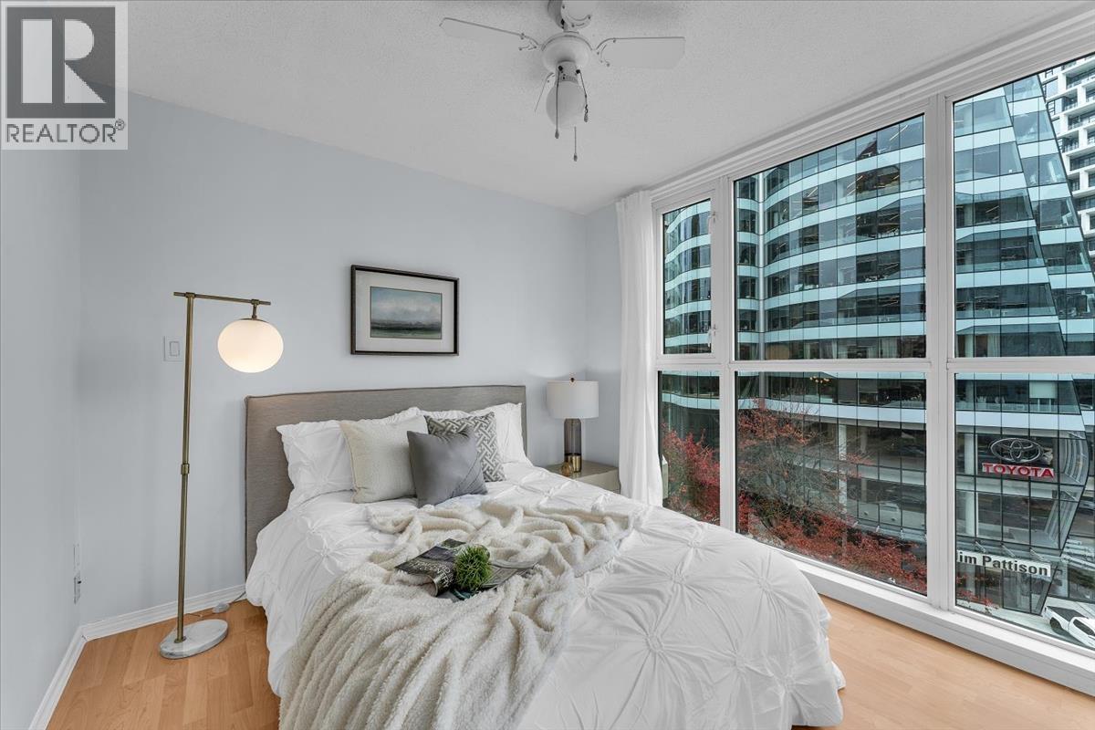 701 1010 BURNABY STREET