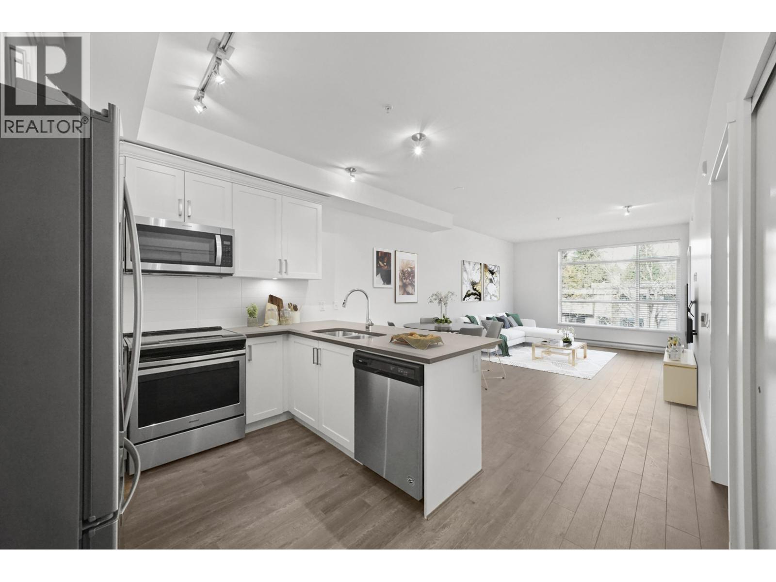 304 2436 Kelly Avenue, Port Coquitlam, British Columbia  V3C 1Y4 - Photo 2 - R3170824