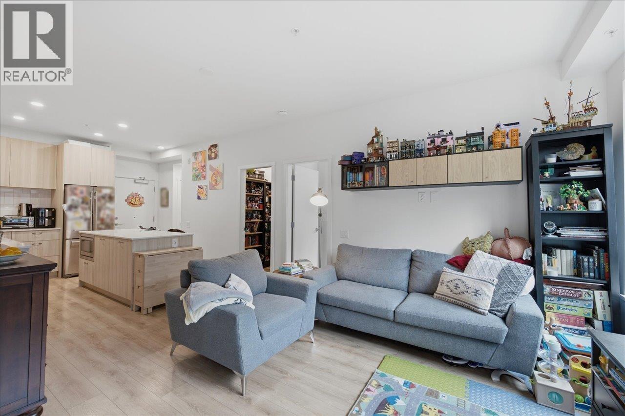 214 741 Anskar Court, Coquitlam, British Columbia  V3J 0N3 - Photo 5 - R3170828