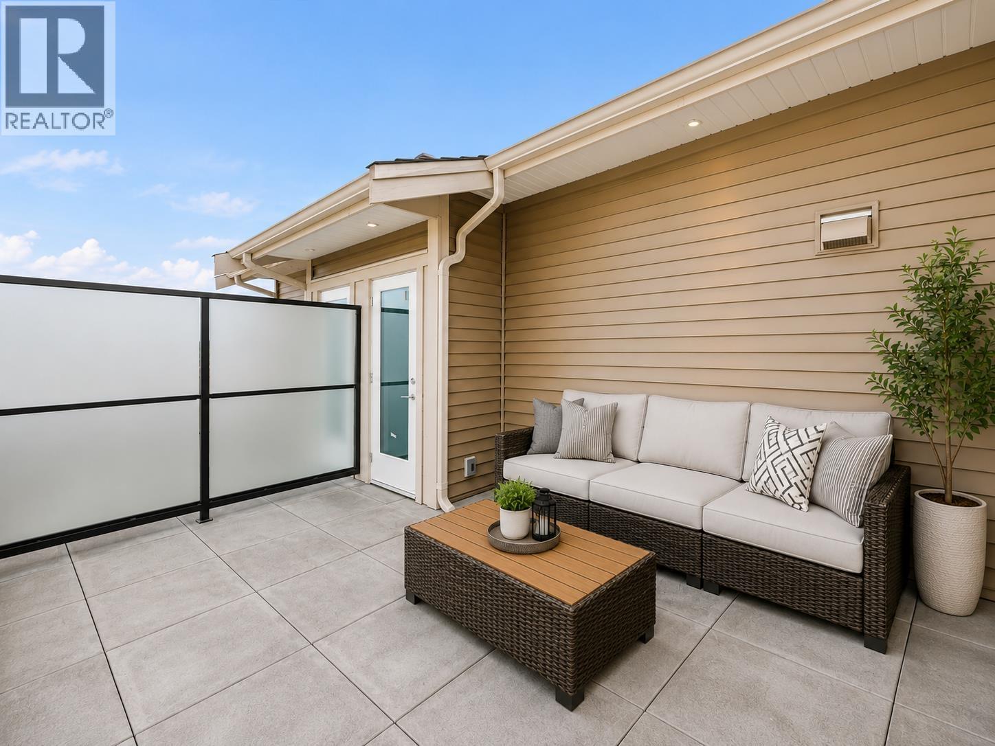 117 1301 Brewster Drive, Coquitlam, British Columbia  V3B 0S7 - Photo 2 - R3170836