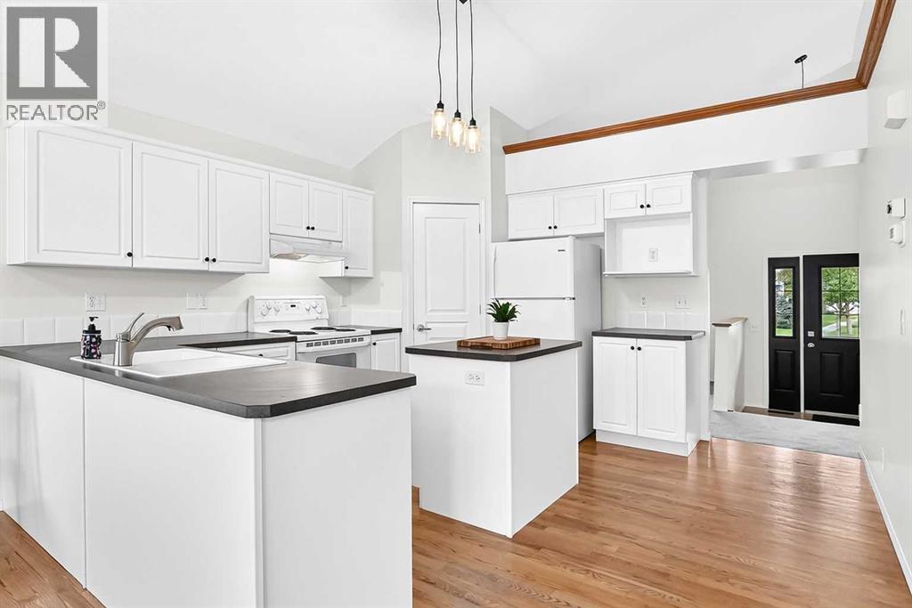 73 Inverness Green SE, Calgary, Alberta  T2Z 2X9 - Photo 7 - A2348162