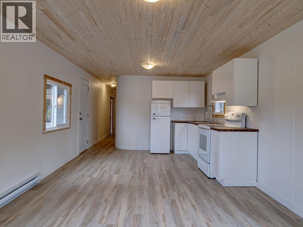 28 1413 Sunshine Coast Highway, Gibsons, British Columbia  V0N 1V5 - Photo 4 - R3170800