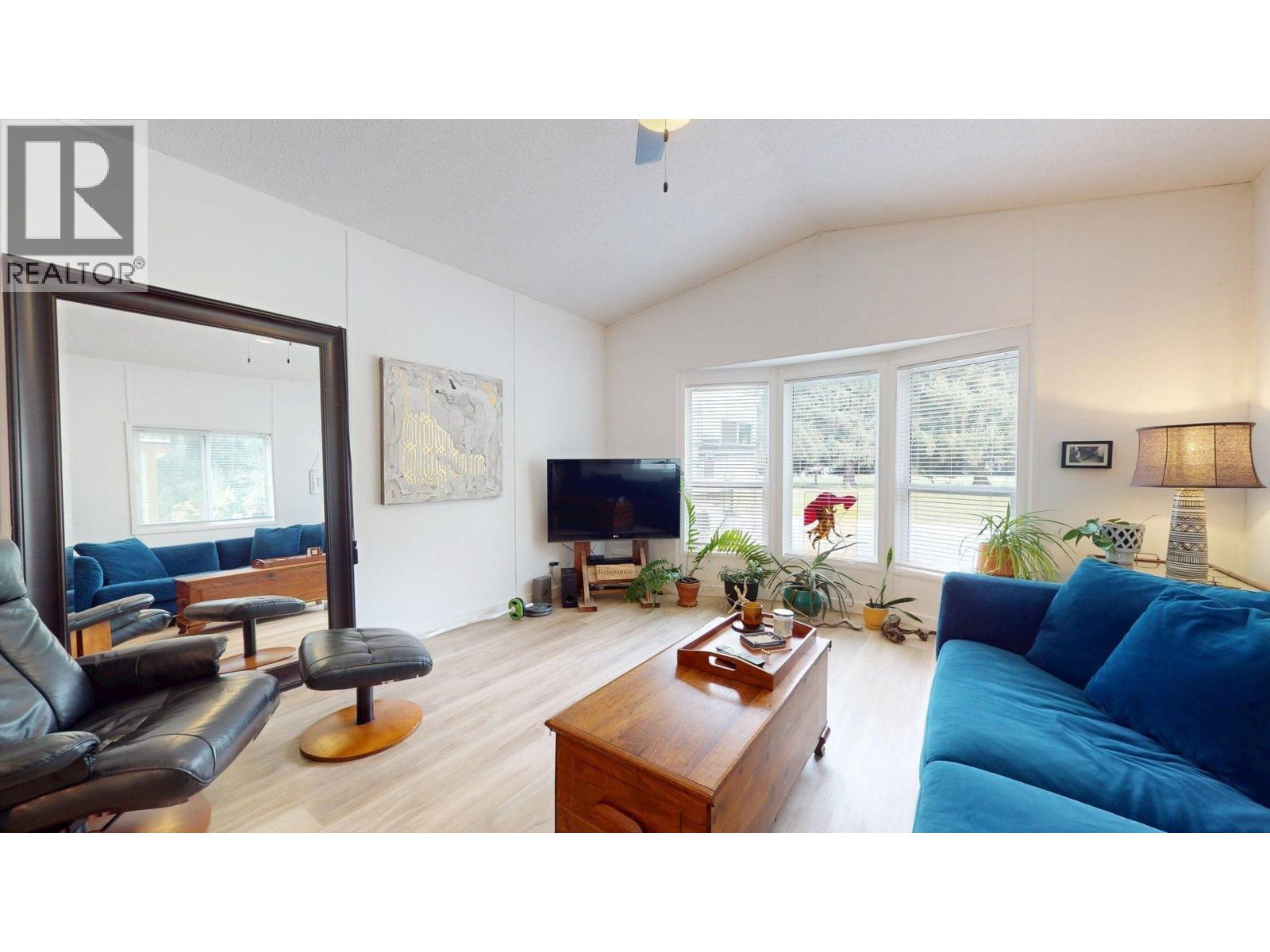 3 7617 Pemberton Meadows, Pemberton, British Columbia  V0N 2L0 - Photo 4 - R3170806
