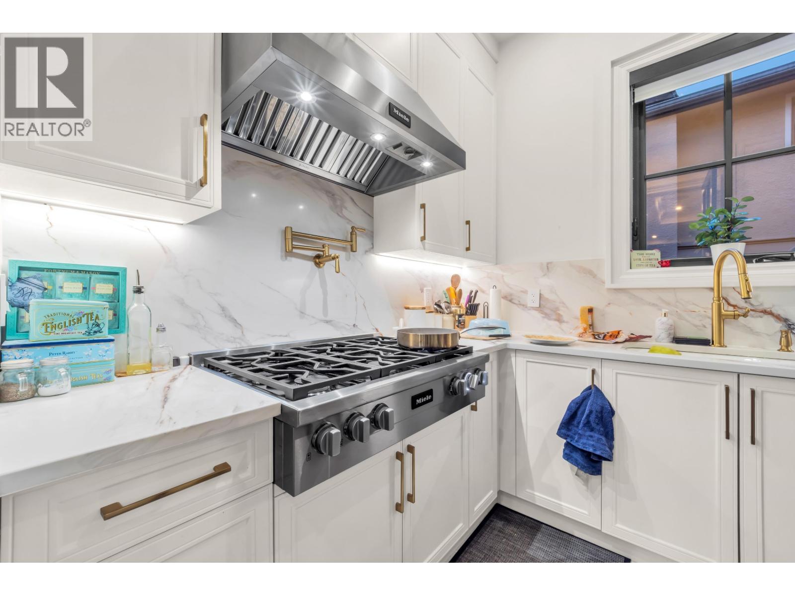 1443 W 57th Avenue, Vancouver, British Columbia  V6P 1T1 - Photo 8 - R3170812