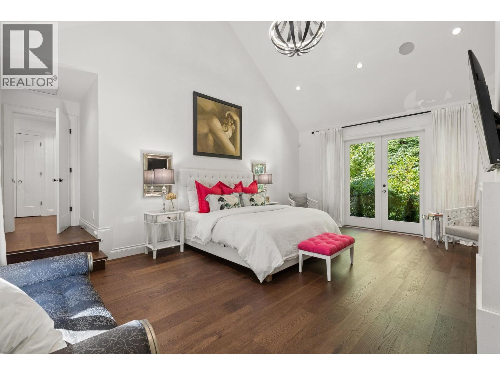 435 Macbeth Crescent, West Vancouver, British Columbia  V7T 1V8 - Photo 14 - R3170844