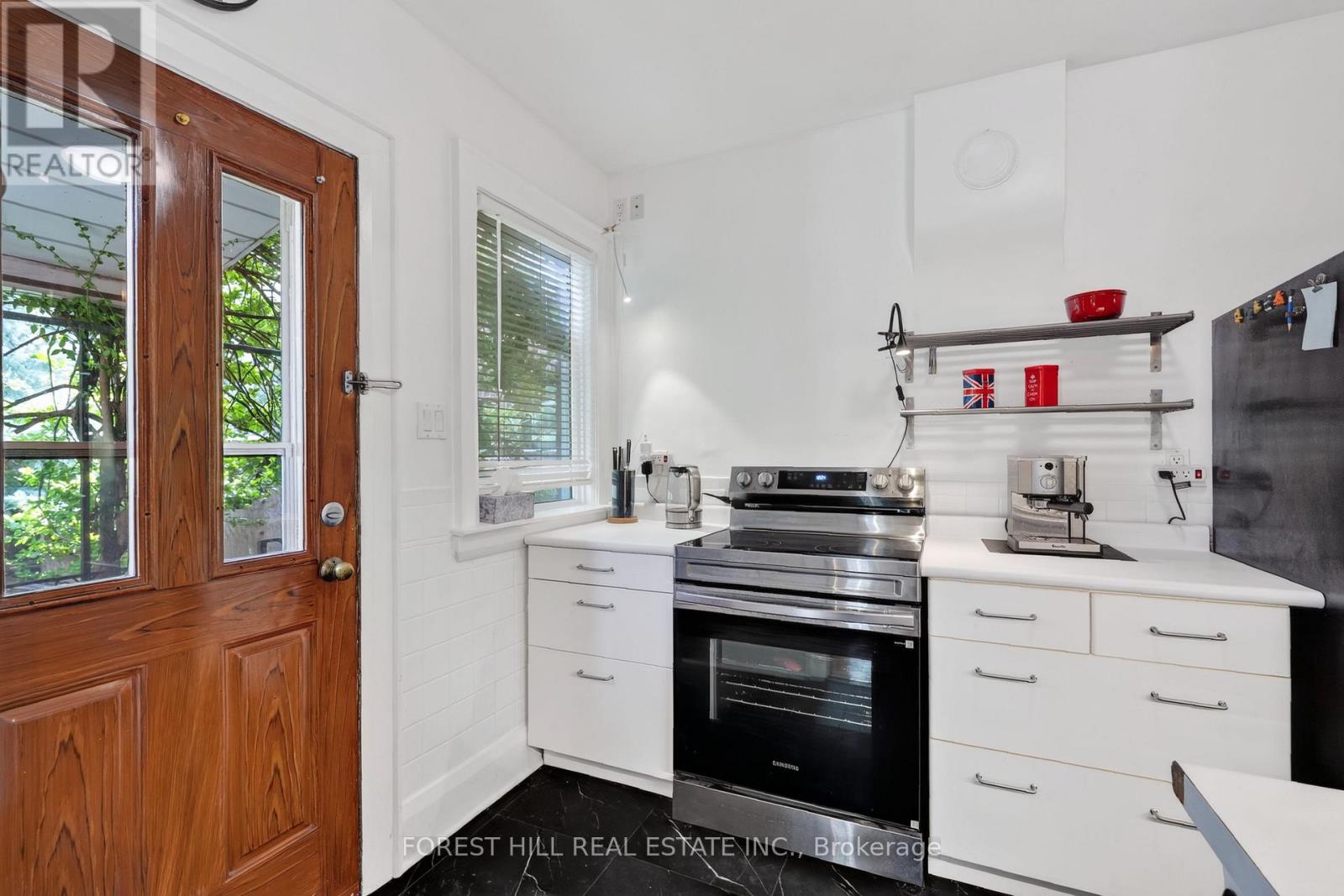 263 Lauder Avenue, Toronto, Ontario  M6E 3H5 - Photo 12 - C13841776