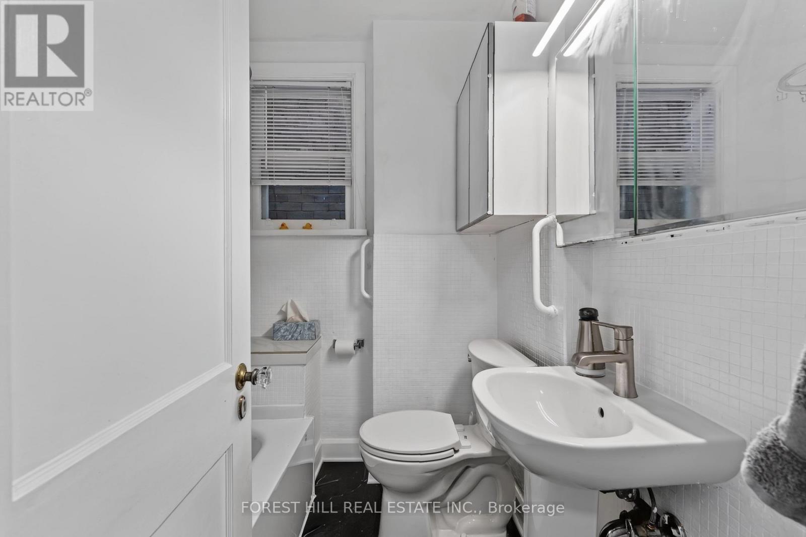 263 Lauder Avenue, Toronto, Ontario  M6E 3H5 - Photo 16 - C13841776