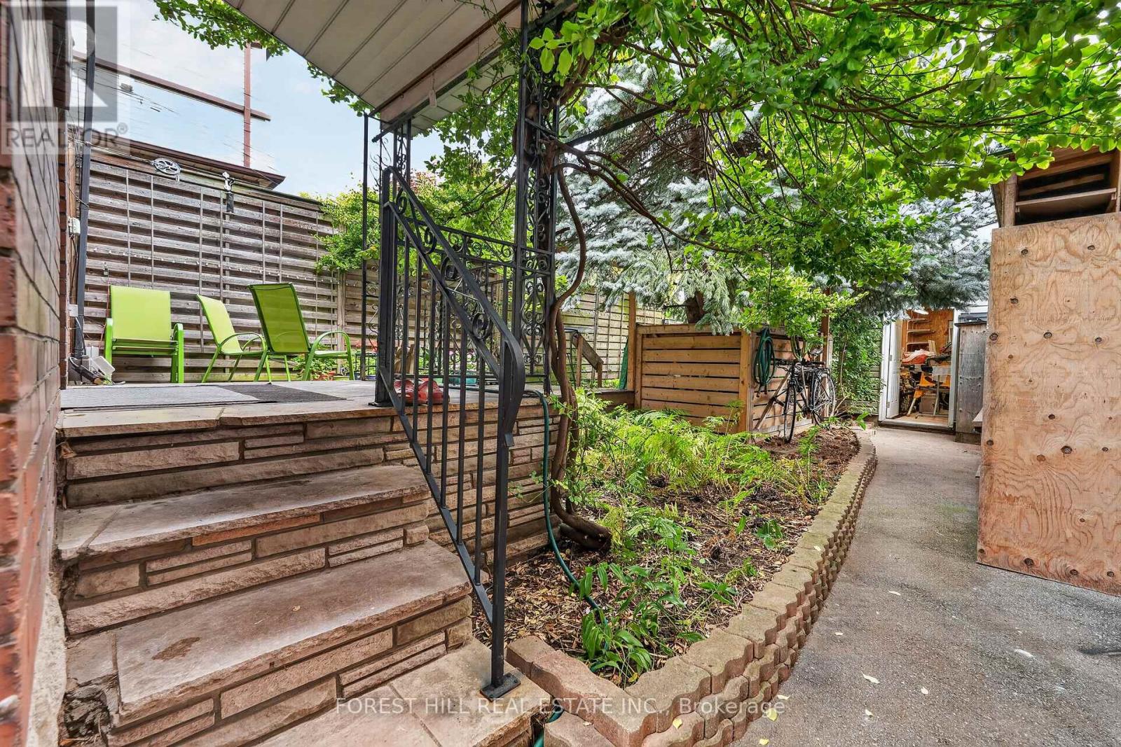 263 Lauder Avenue, Toronto, Ontario  M6E 3H5 - Photo 42 - C13841776