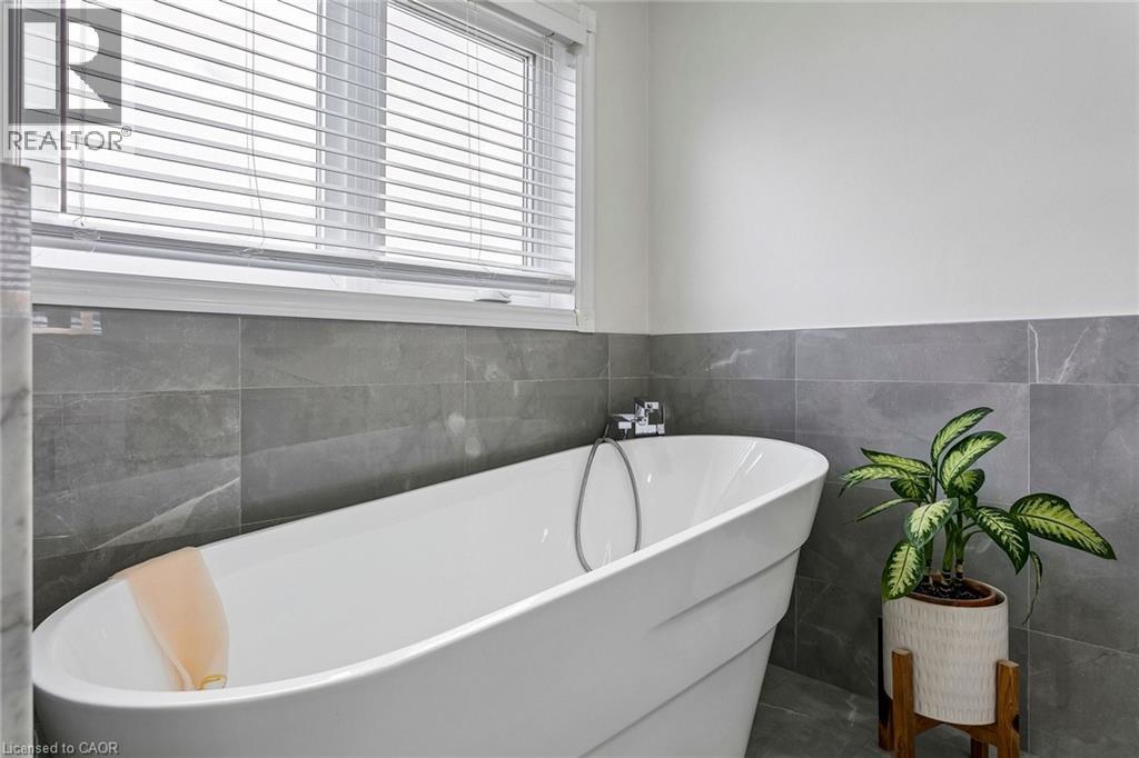 6769 Gracefield Drive, Mississauga, Ontario  L5N 6T5 - Photo 19 - 40849714