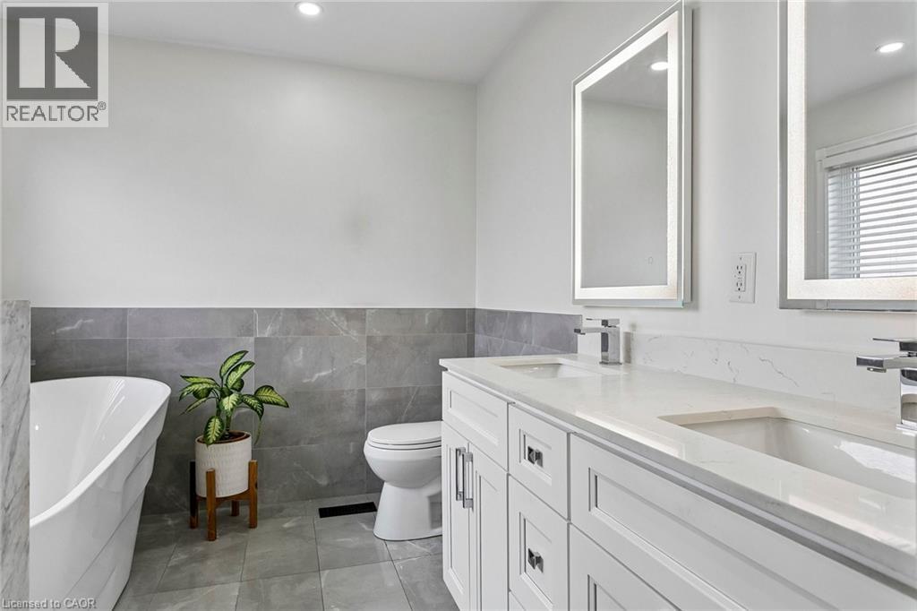 6769 Gracefield Drive, Mississauga, Ontario  L5N 6T5 - Photo 17 - 40849714