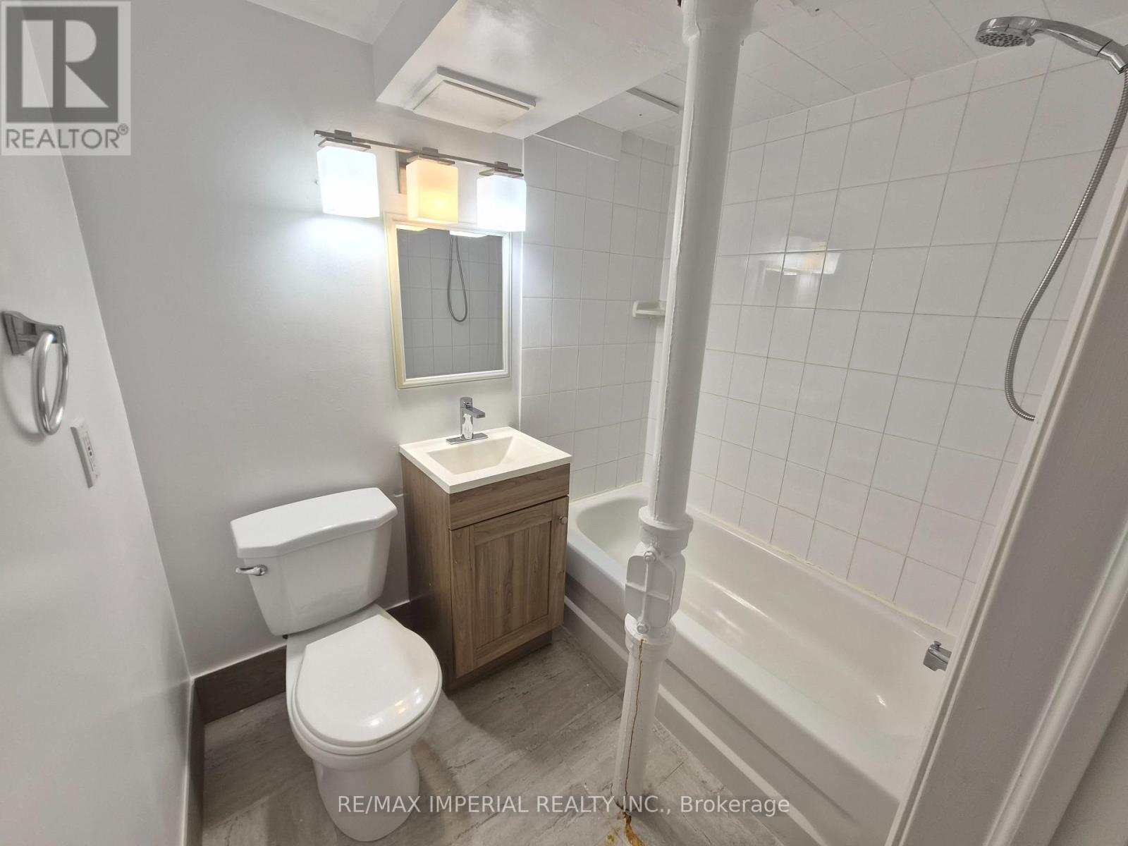 262 Mcconvey Drive, Richmond Hill, Ontario  L4C 3K2 - Photo 23 - N13841752