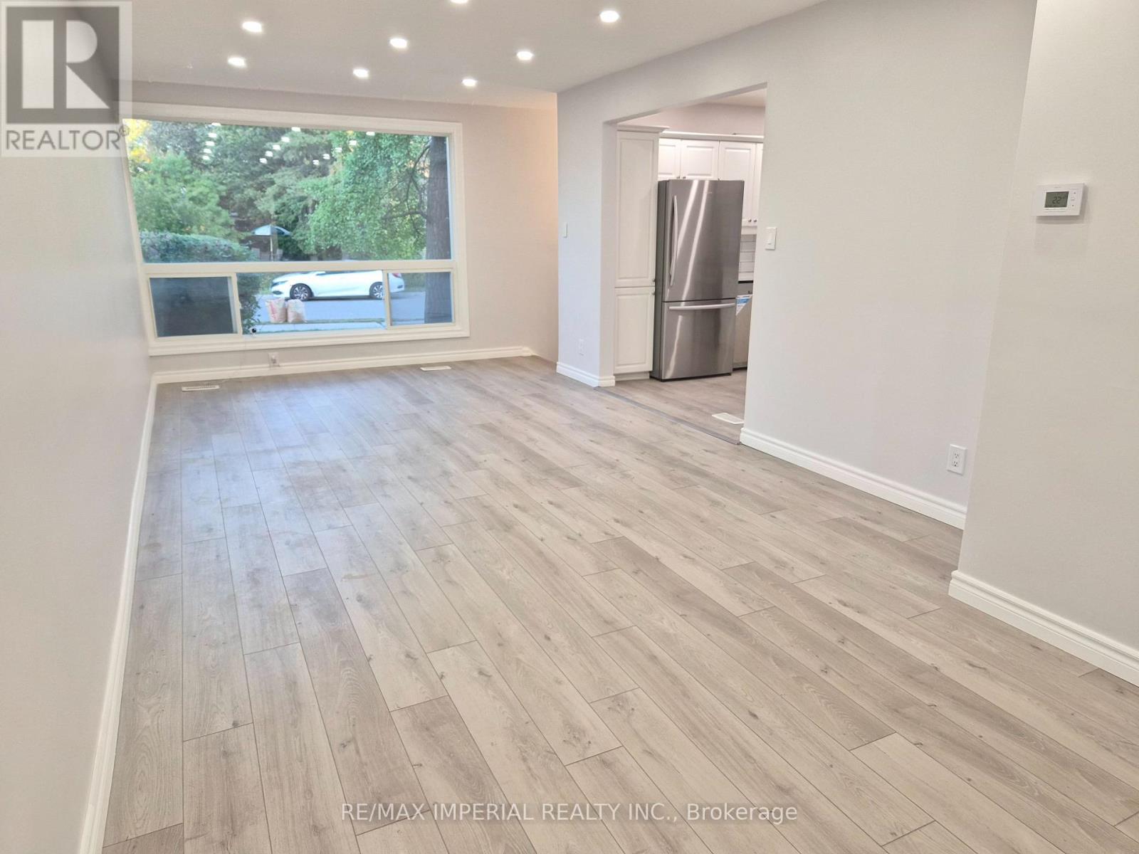 262 Mcconvey Drive, Richmond Hill, Ontario  L4C 3K2 - Photo 6 - N13841752