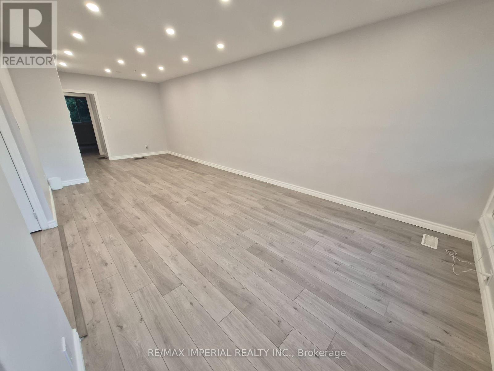 262 Mcconvey Drive, Richmond Hill, Ontario  L4C 3K2 - Photo 7 - N13841752