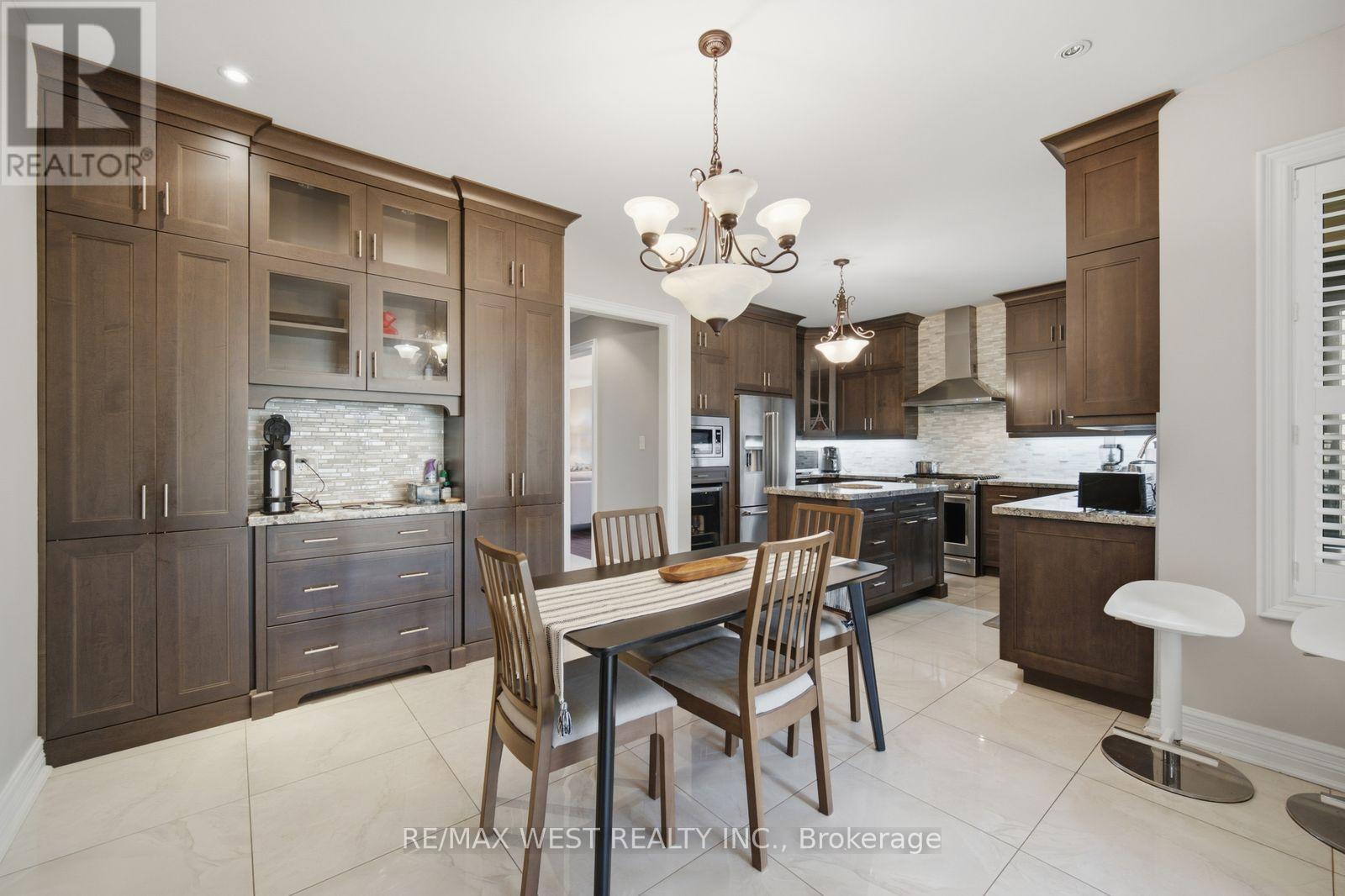 65 Burnhaven Avenue, Vaughan (Maple), Ontario  L6A 2P2 - Photo 19 - N13841756